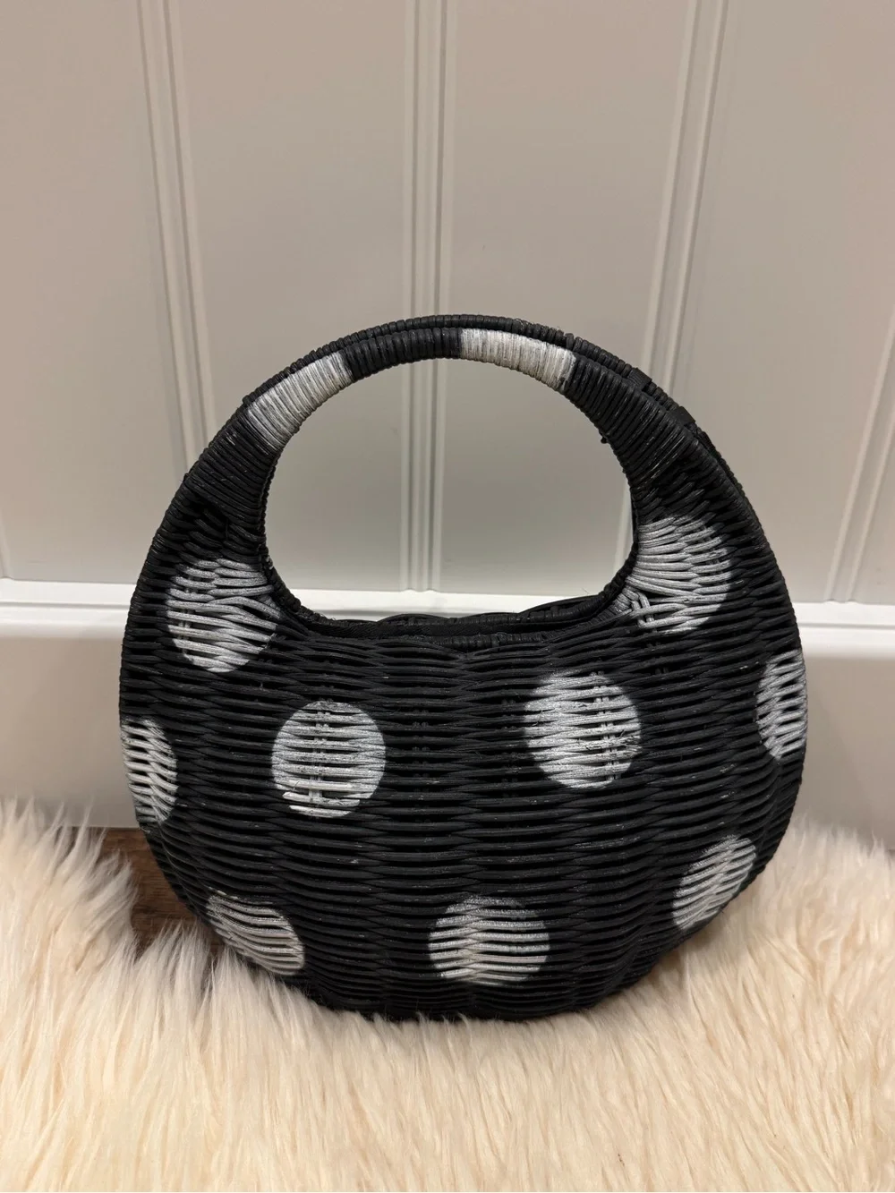Kate Spade x Target Black & White Polka Dot Wicker Woven Circle Bag - Picture 2 of 4
